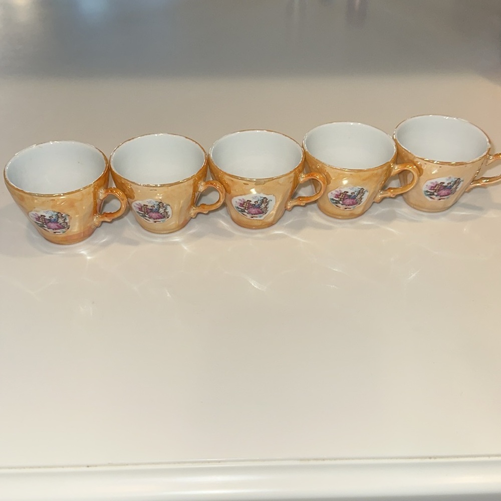 MADE IN JAPAN Gold Lusterware Tea Set - Picture 6 of 12